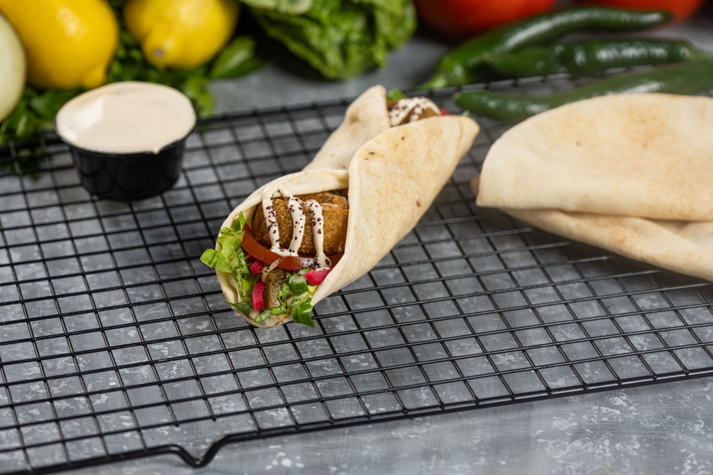 sandwich falafel shamiyah