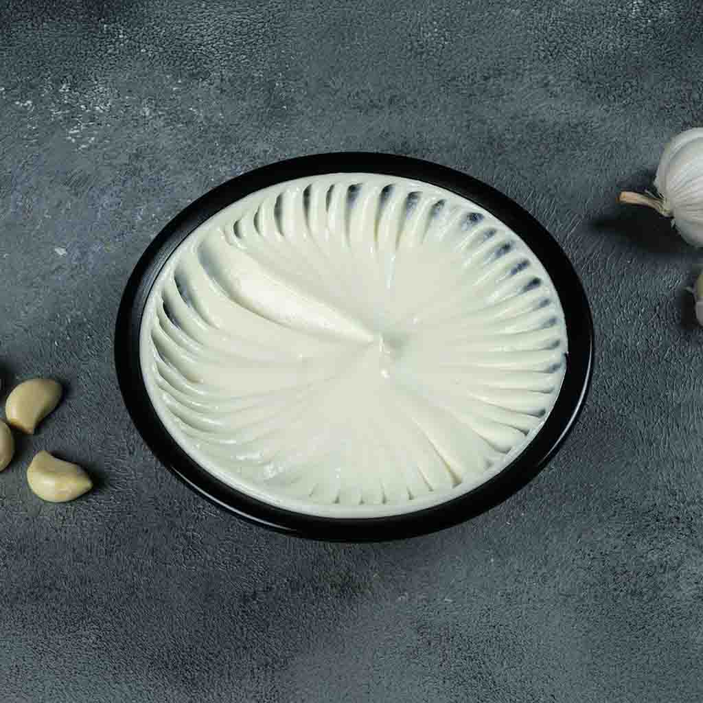 Garlic sauce plate