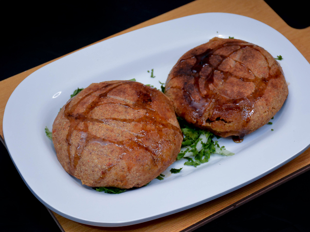 Grilled kibbeh plate, 5 pieces