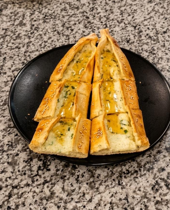 Akkawi cheese and honey pie