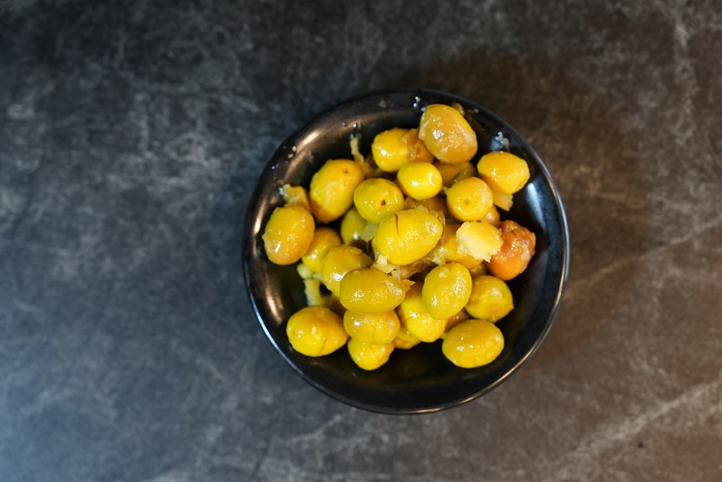 Box of small olives