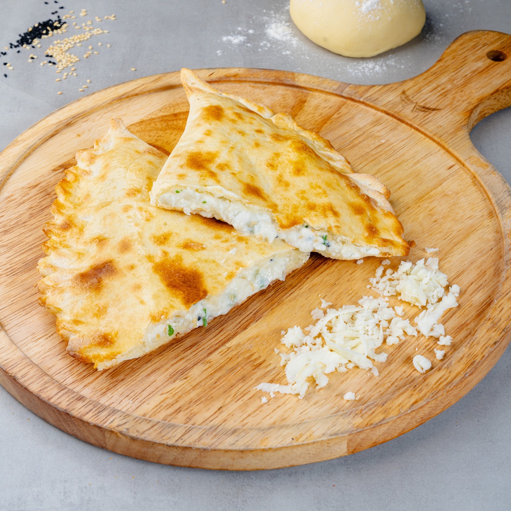 Arayes Akkawi cheese