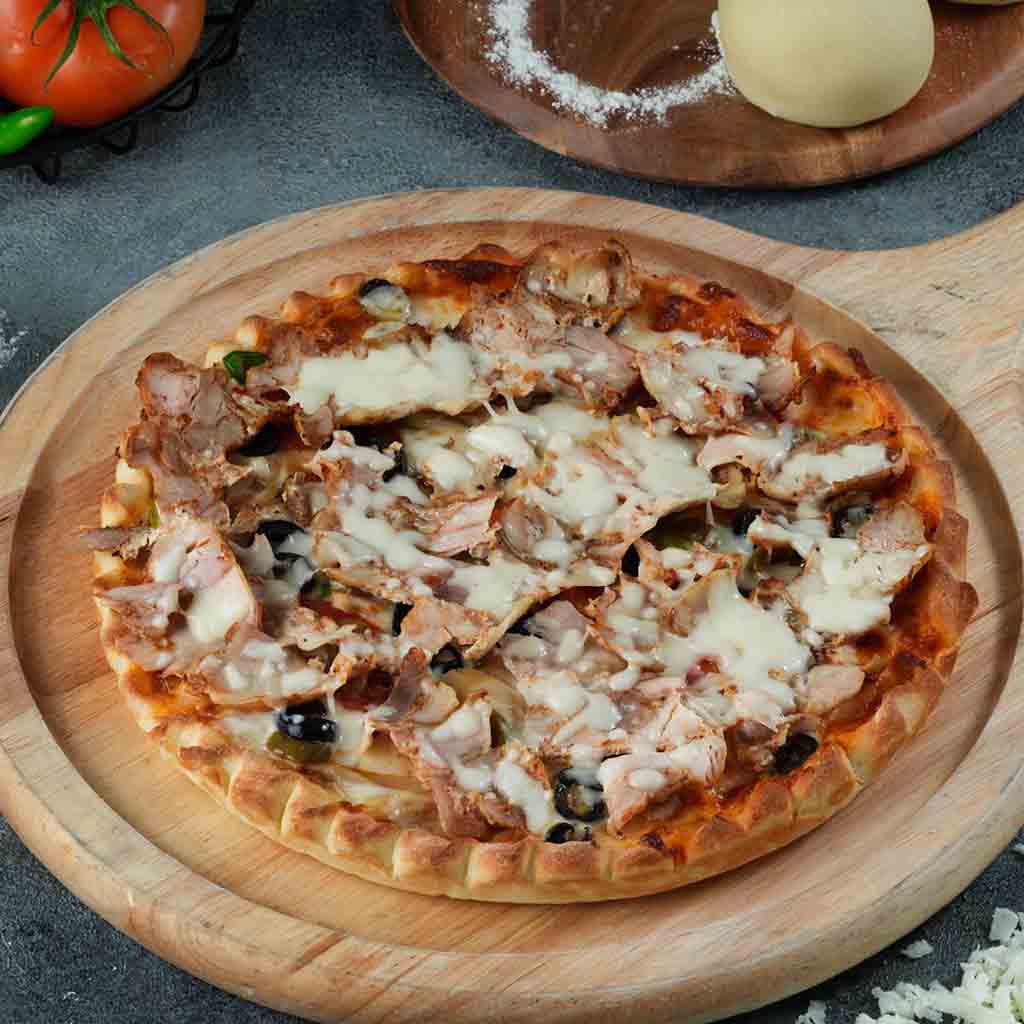 chicken shawarma pizza