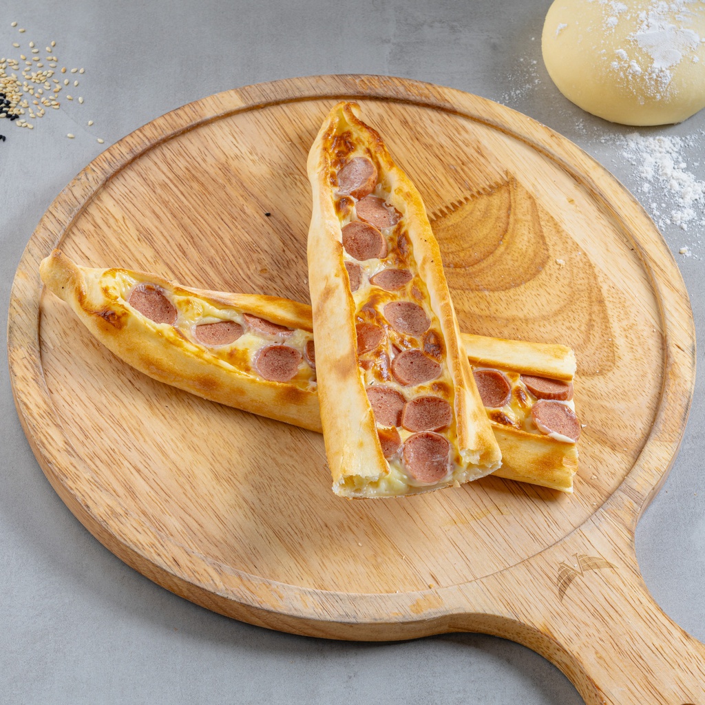 Hotdog melted cheese pie