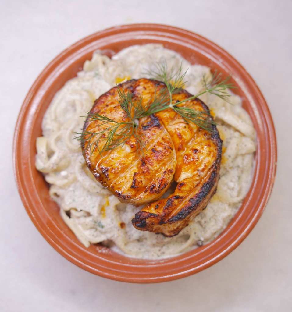 SALMON PASTA