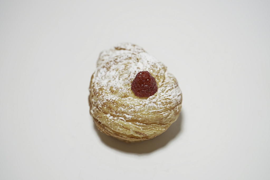 Stuffed croissant