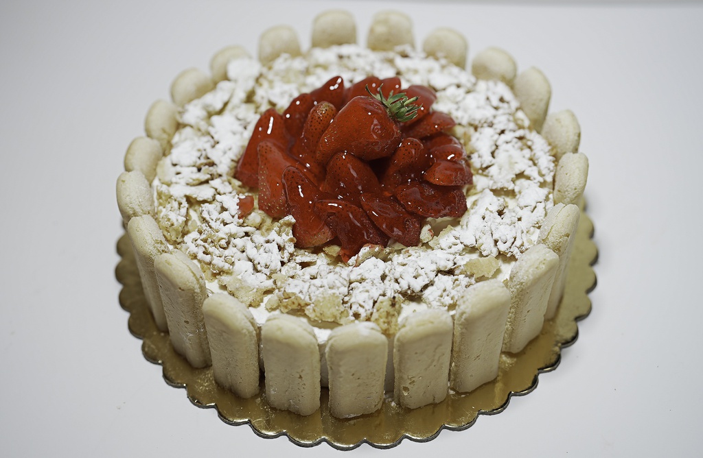 Strawberry cake