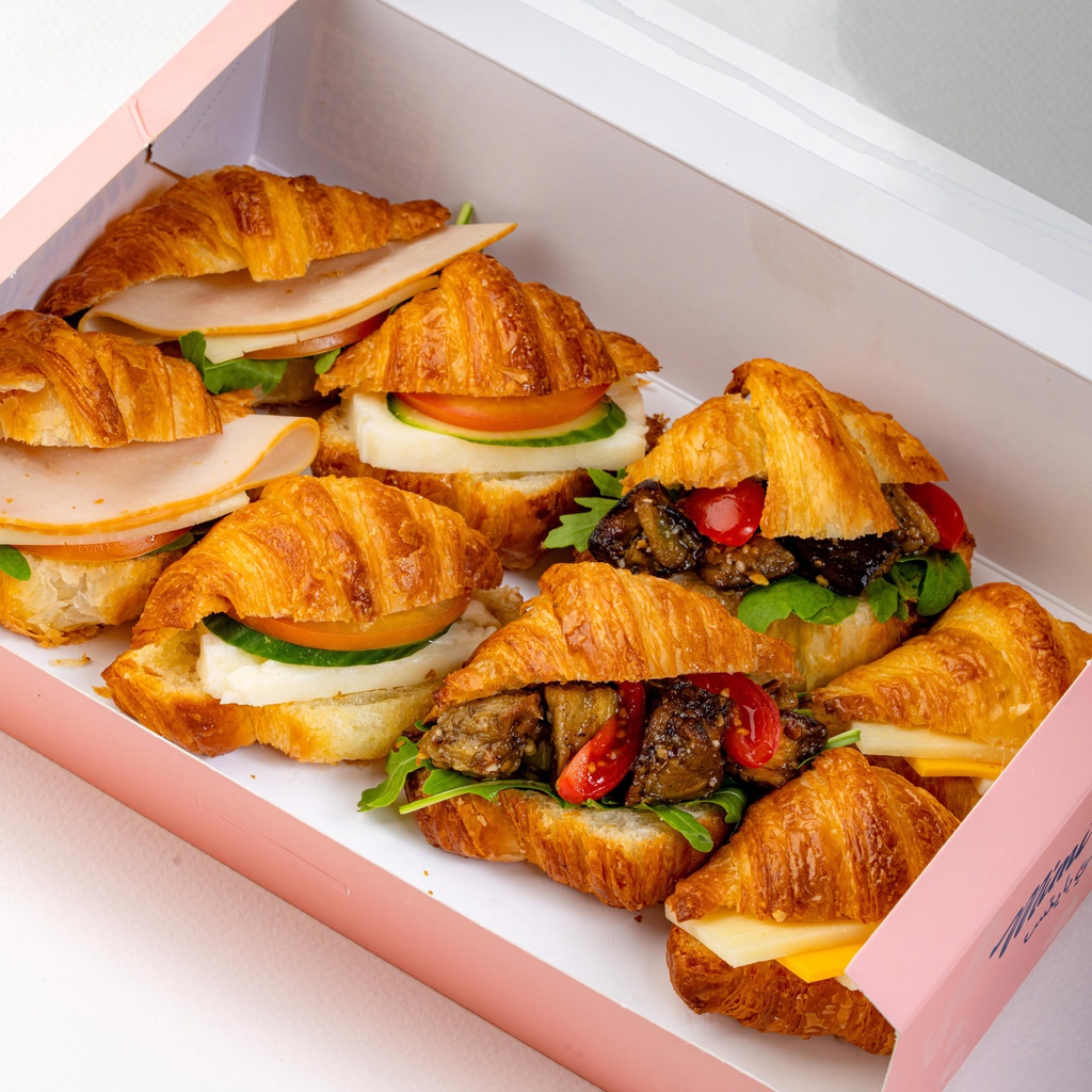 Croissant stuffed – 6 pieces