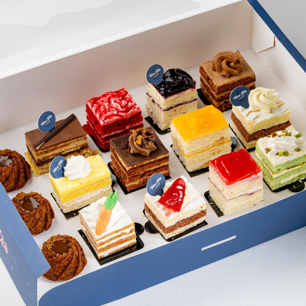 24-Piece Mini Cake Box