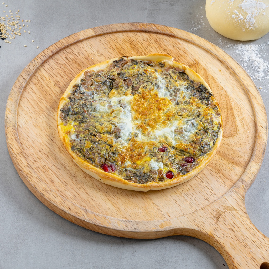 Muhamra and spinach pie