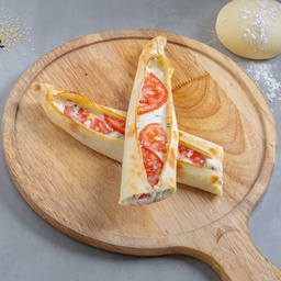 Akkawi cheese pie with tomatoes