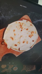 Rounded liquid cheese pie
