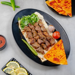 Cubed grilled meat