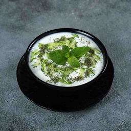 [PR/00470] Cucumber lips